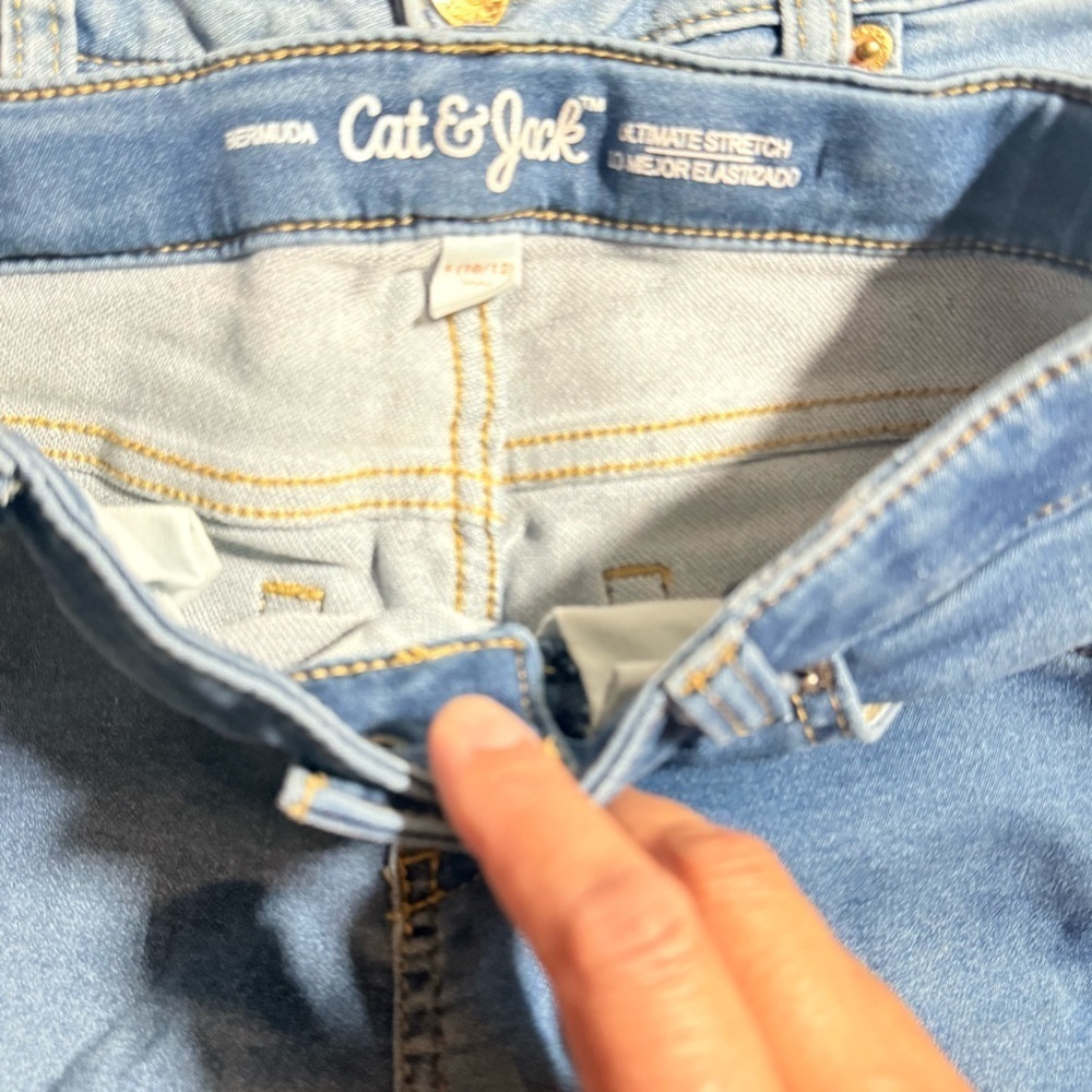 Cat & Jack Blue Denim Shorts Casual Cut-Off Style - Picture 5 of 6